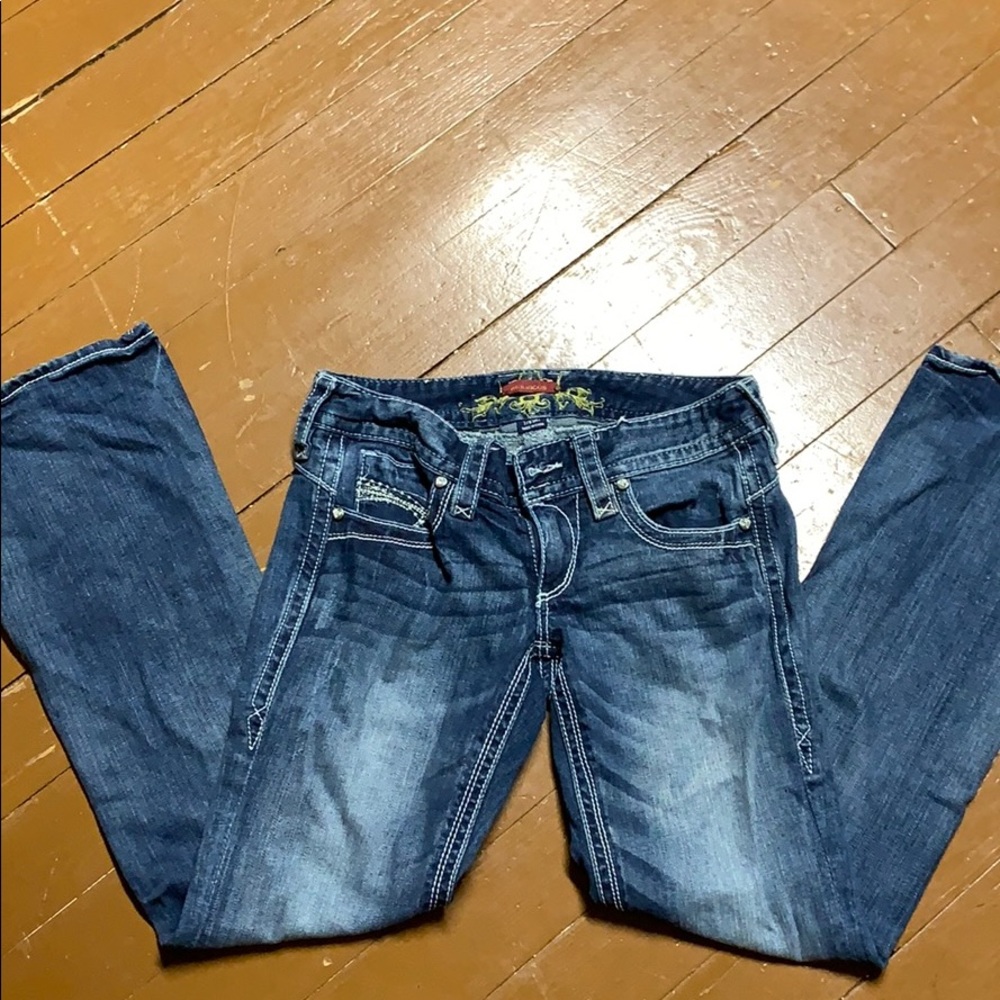 Very nice jeans! Barely worn.